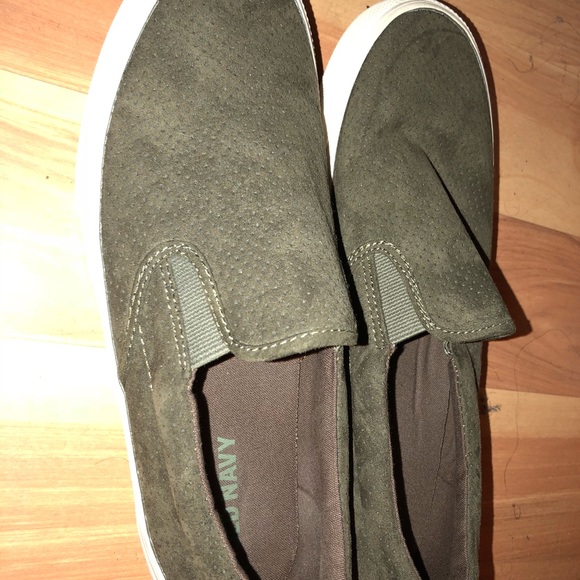 Green slip on - Picture 2 of 5